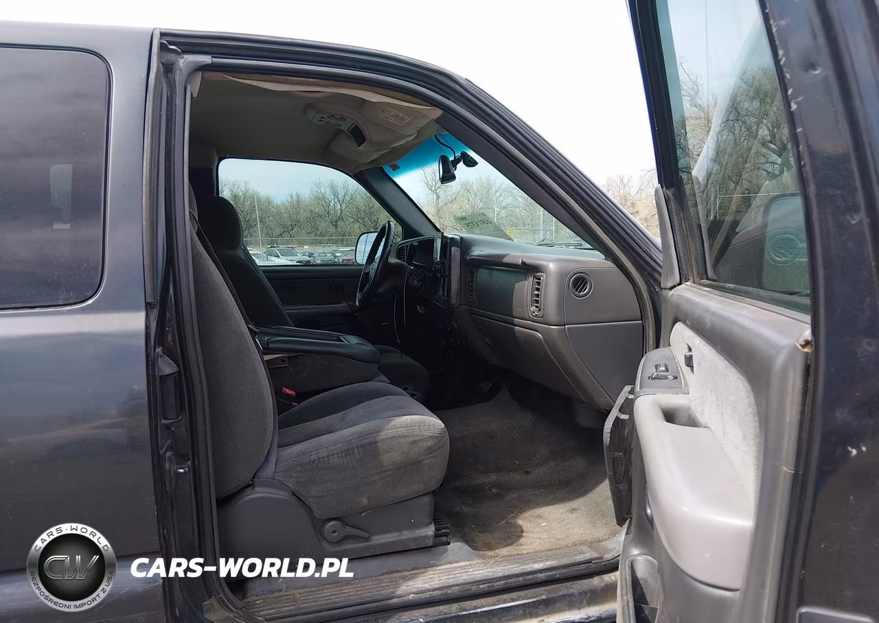2003 Chevrolet Silverado 2500Hd Ls VIN:1GCHK29U63E112100 - 5