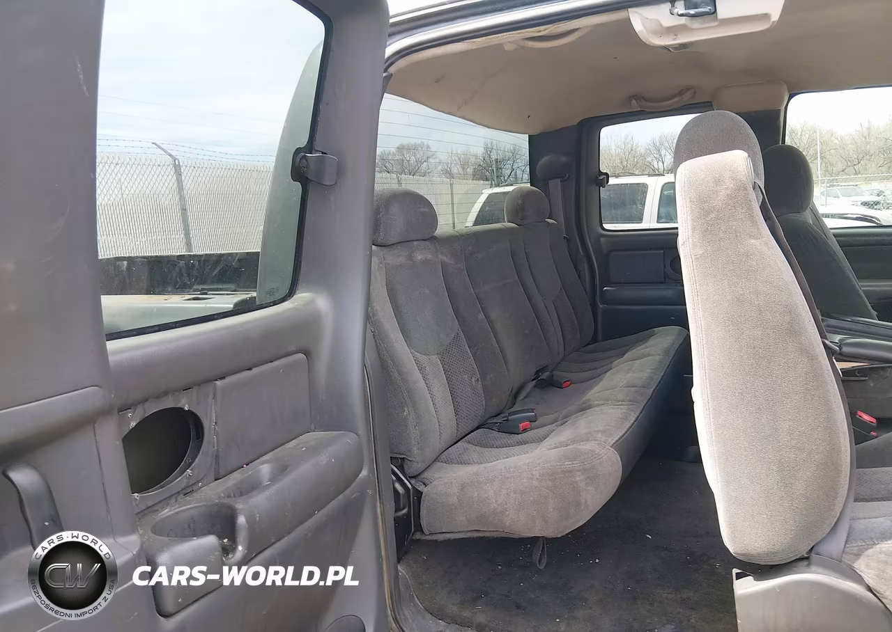 2003 Chevrolet Silverado 2500Hd Ls VIN:1GCHK29U63E112100 - 8
