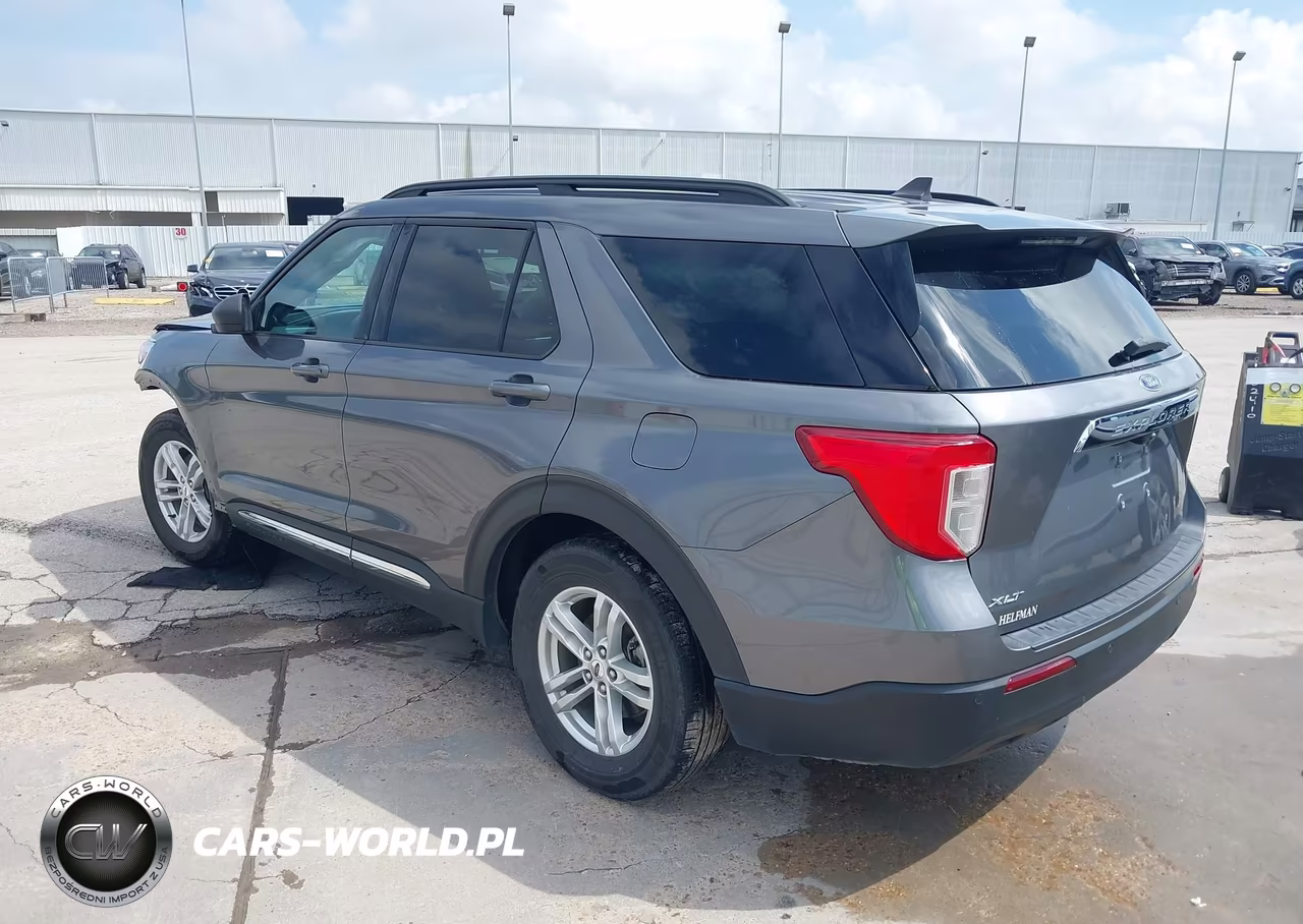 2022 Ford Explorer Xlt VIN:1FMSK7DH4NGA34657 - 3