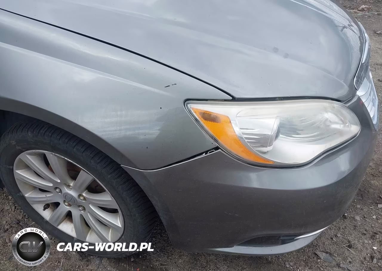 2012 Chrysler 200 Touring VIN:1C3CCBBB6CN127765 - 6