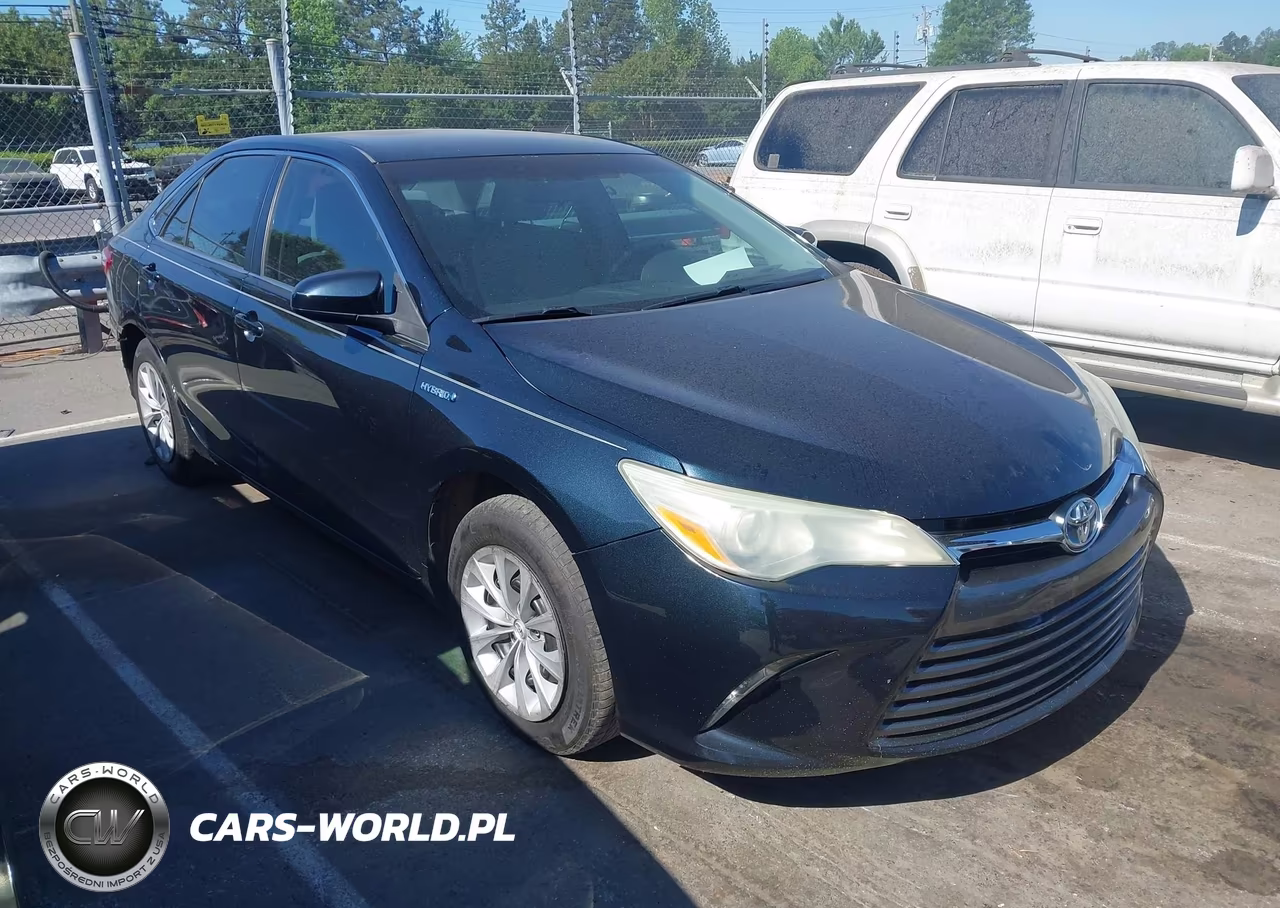 2015 Toyota Camry Hybrid Le