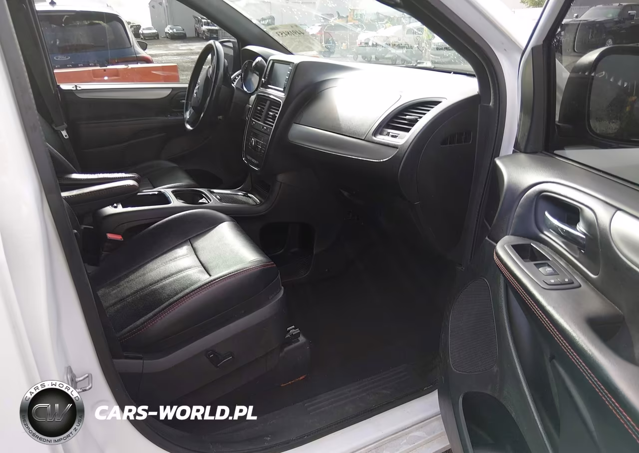 2019 Dodge Grand Caravan Gt VIN:2C4RDGEG7KR750658 - 5