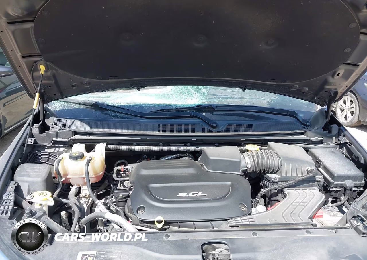 2018 Chrysler Pacifica Touring L VIN:2C4RC1BG7JR120061 - 10
