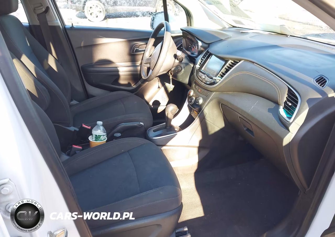 2017 Chevrolet Trax Ls VIN:KL7CJKSB4HB131854 - 5