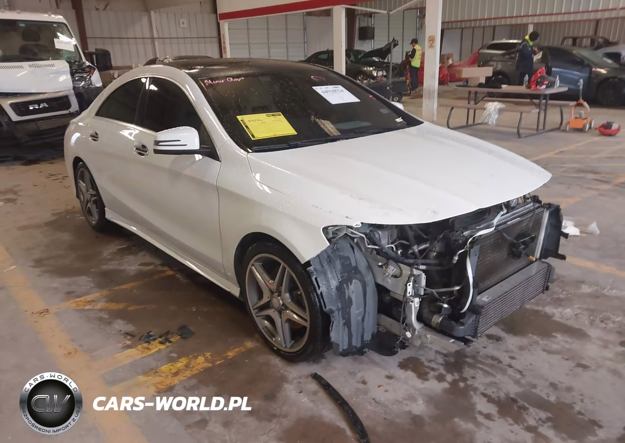 2015 Mercedes-Benz Cla 250 – zdjęcie 1 z 17