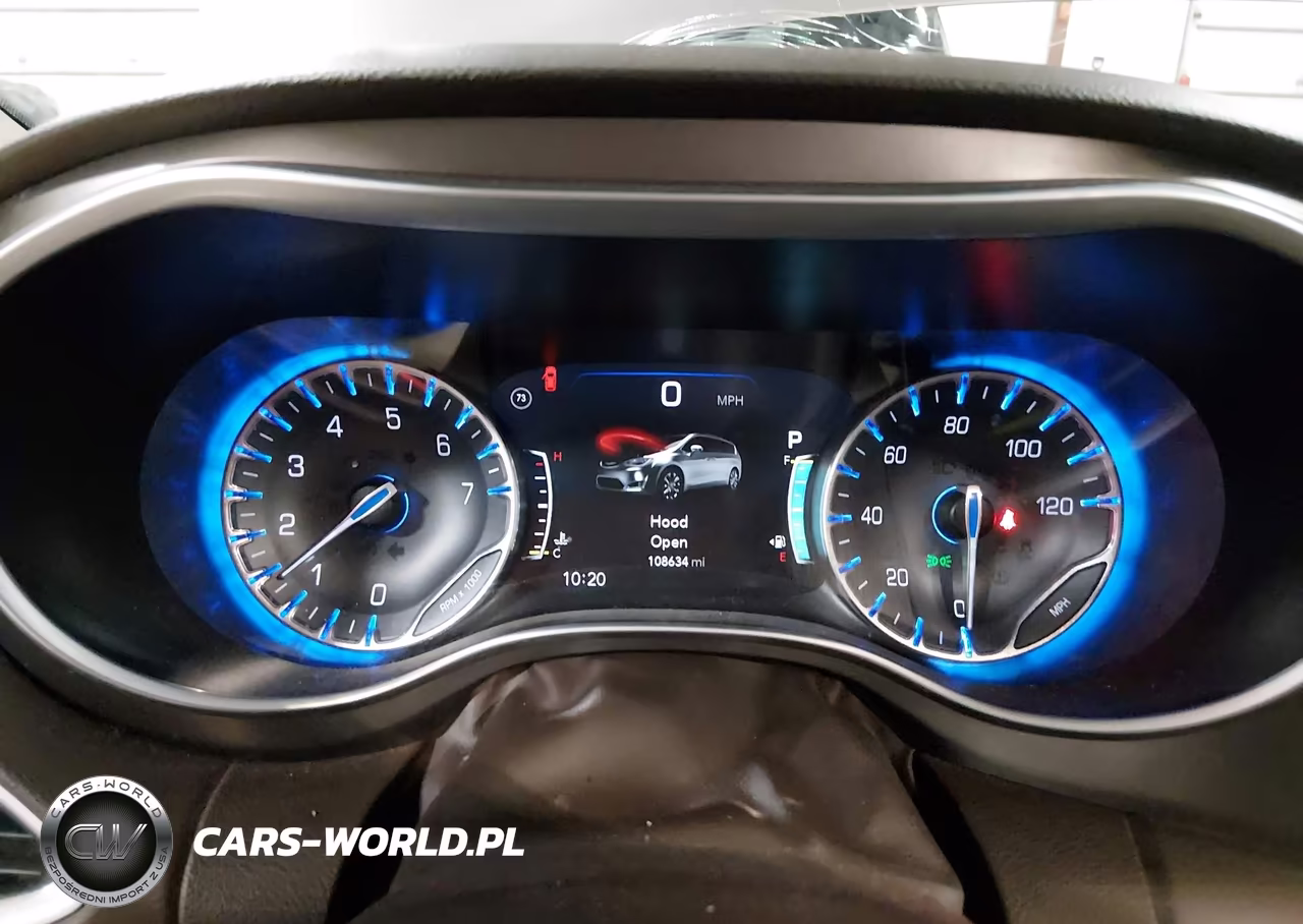 2017 Chrysler Pacifica Touring-L Plus VIN:2C4RC1EG6HR591768 - 7