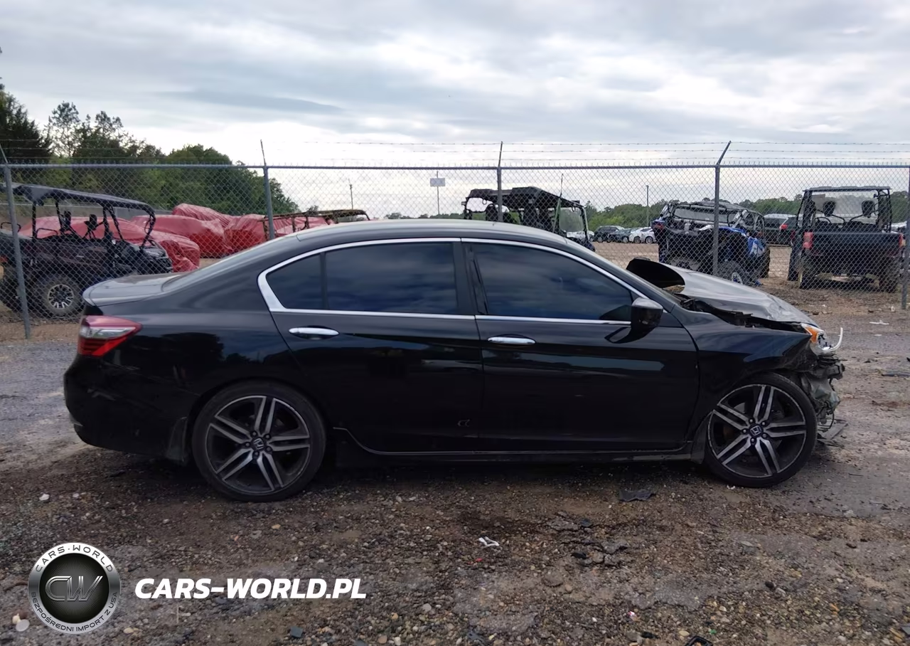 2017 Honda Accord Sport VIN:1HGCR2F52HA035406 - 14