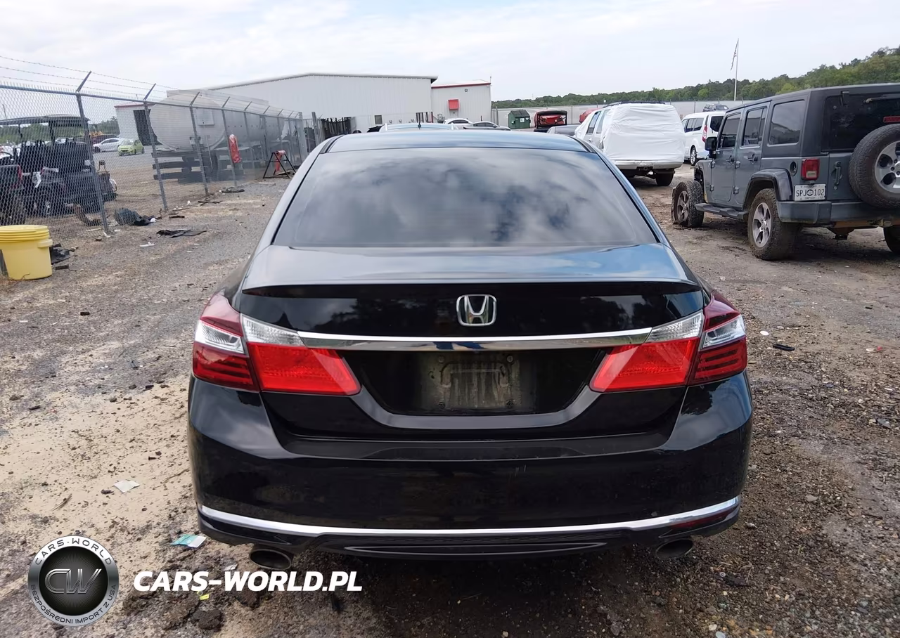 2017 Honda Accord Sport VIN:1HGCR2F52HA035406 - 17