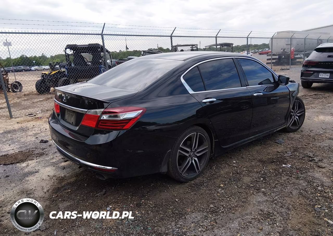 2017 Honda Accord Sport VIN:1HGCR2F52HA035406 - 4