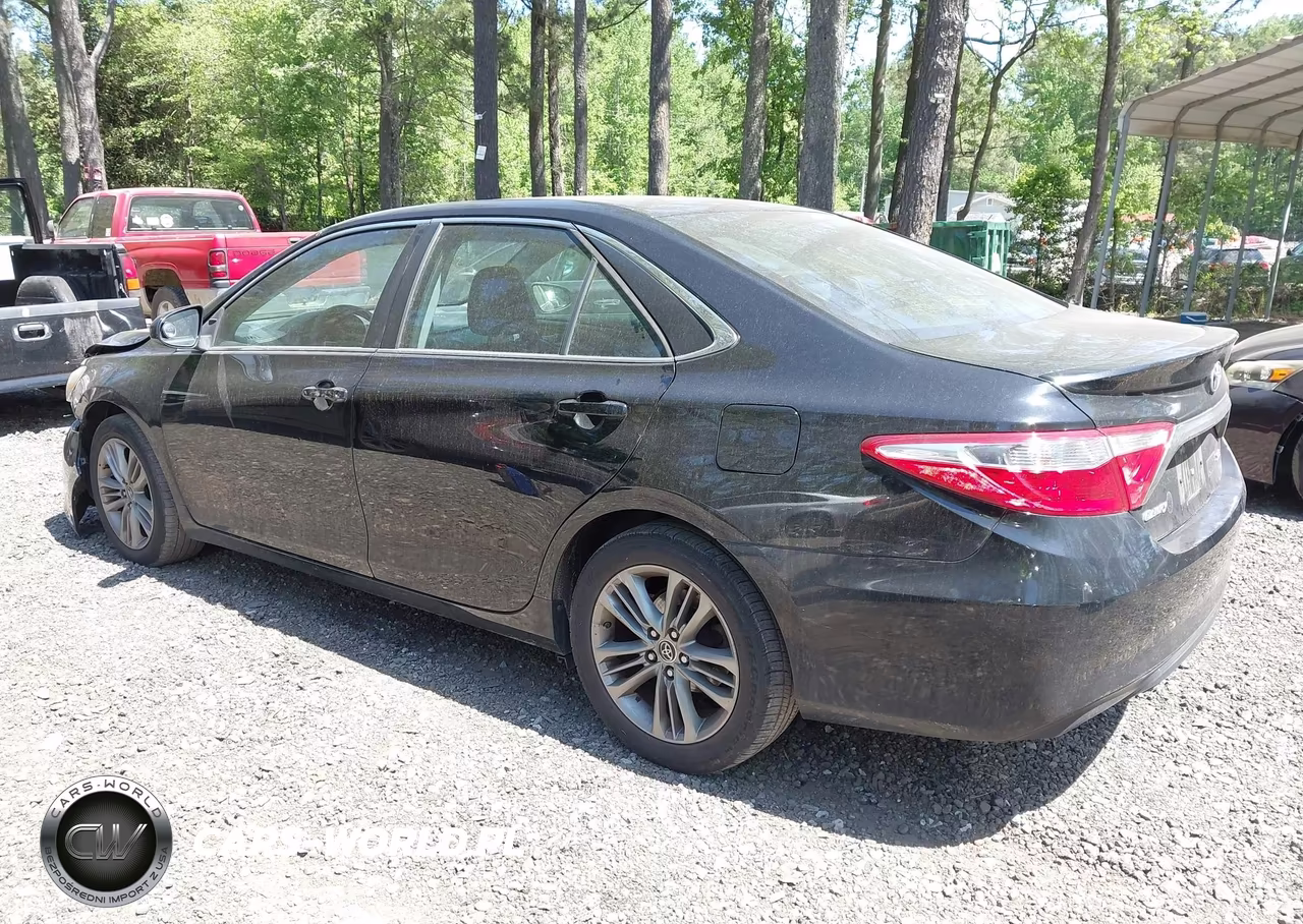 2016 Toyota Camry Se VIN:4T1BF1FK2GU541832 - 3