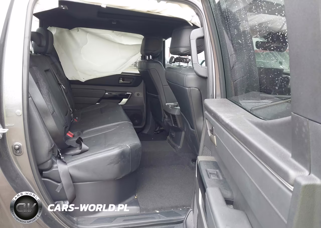 2025 Toyota Tundra Limited VIN:5TFJA5DB8SX281257 - 8