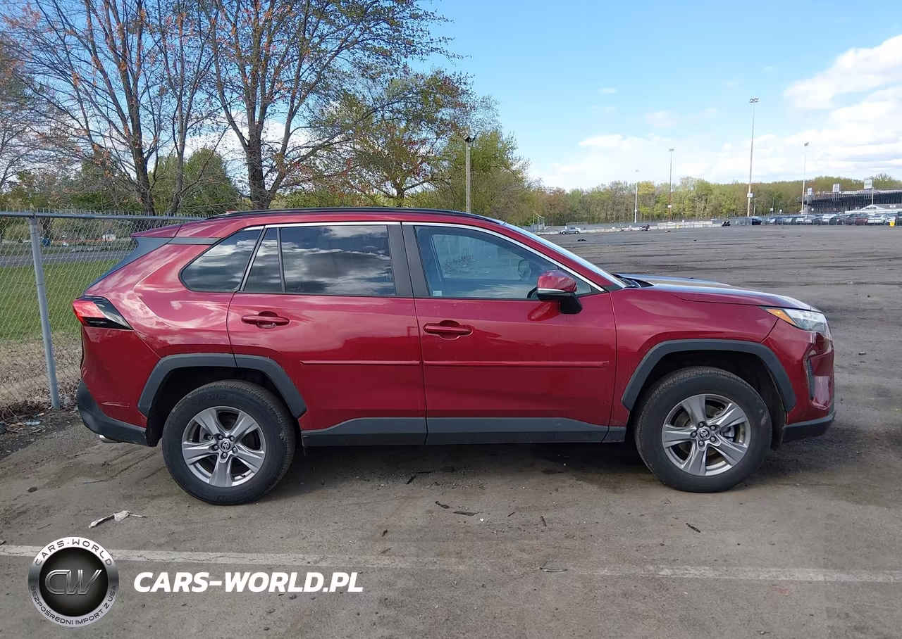 2022 Toyota Rav4 Xle VIN:2T3P1RFV4NW311338 - 13