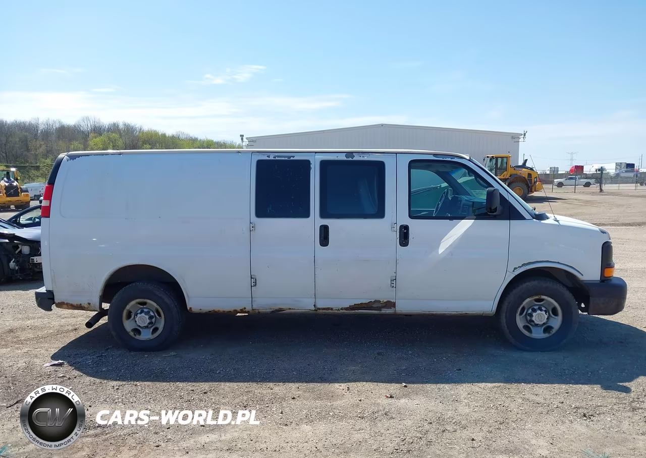 2010 Chevrolet Express 3500 Work Van VIN:1GC2GUBG0A1182137 - 13