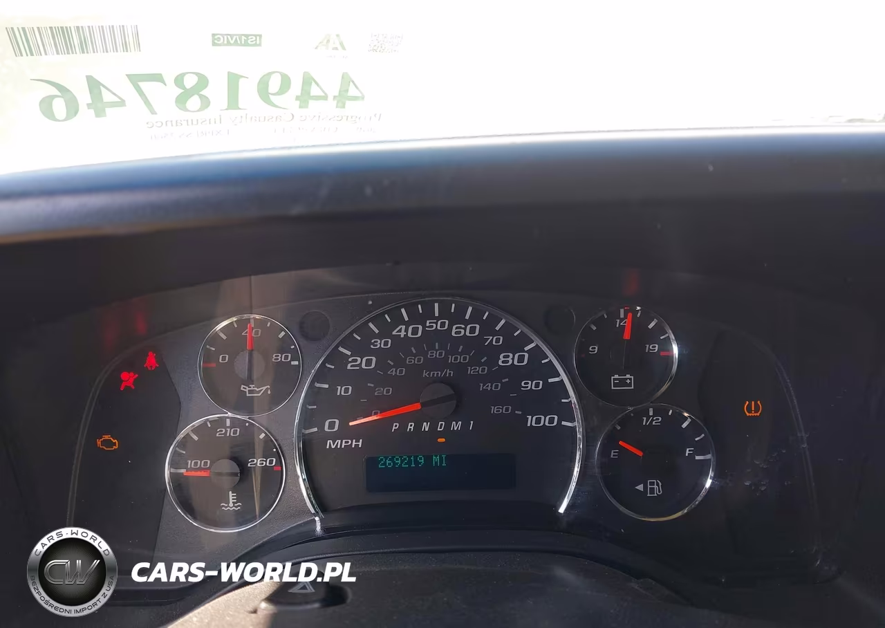 2010 Chevrolet Express 3500 Work Van VIN:1GC2GUBG0A1182137 - 7