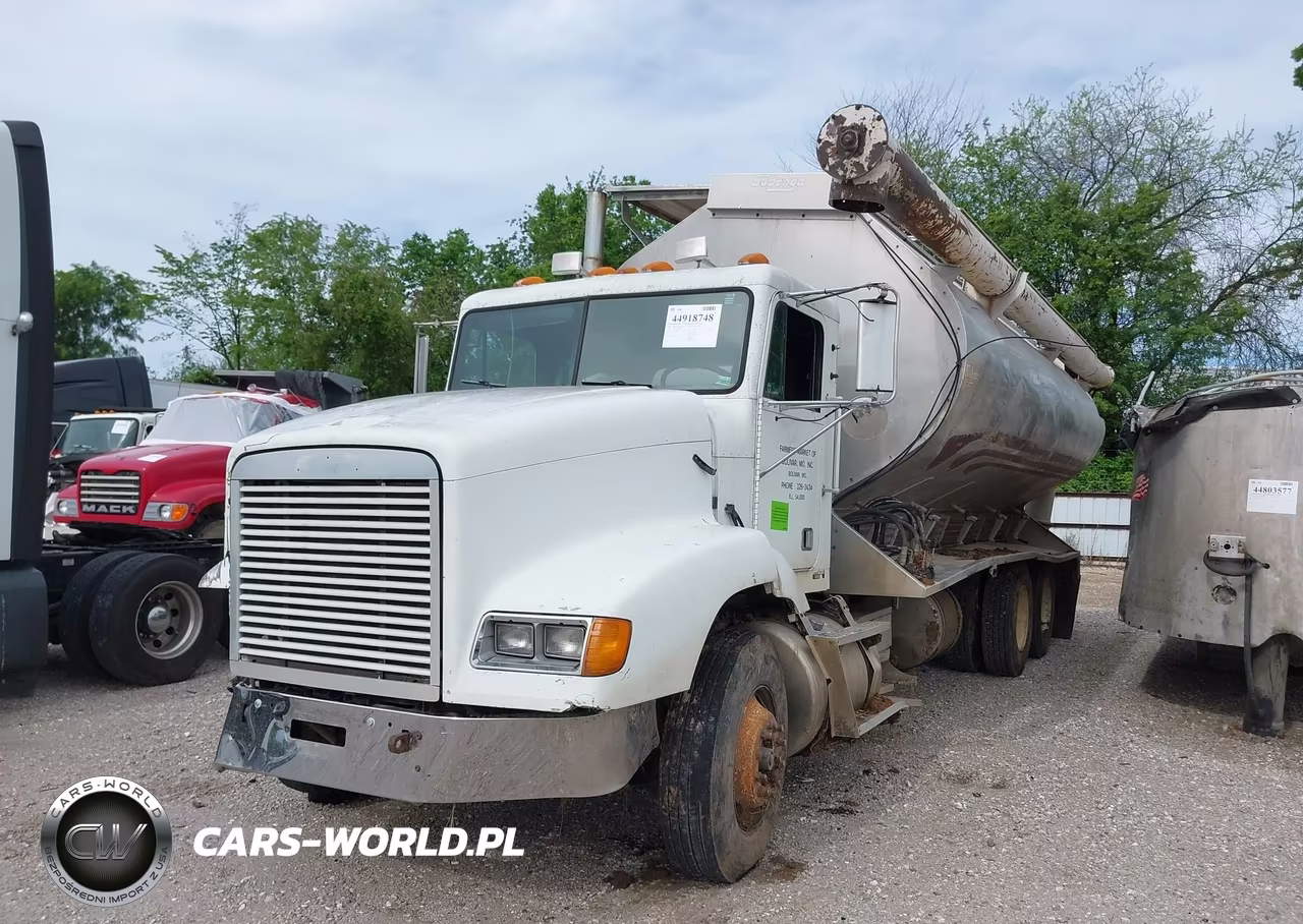 2000 Freightliner Conventional Fld112