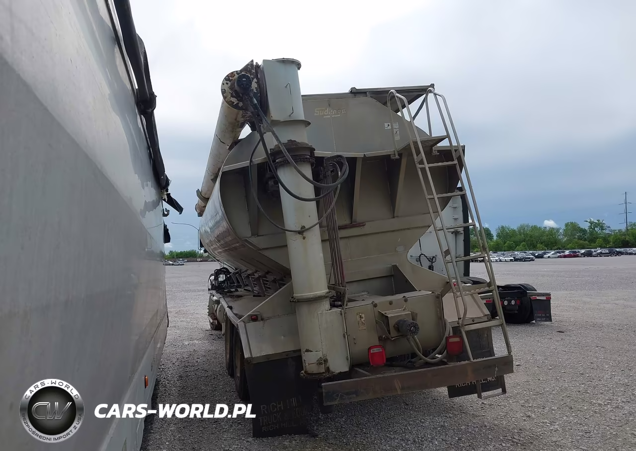 2000 Freightliner Conventional Fld112 VIN:1FUY3MDB9YLF83039 - 4
