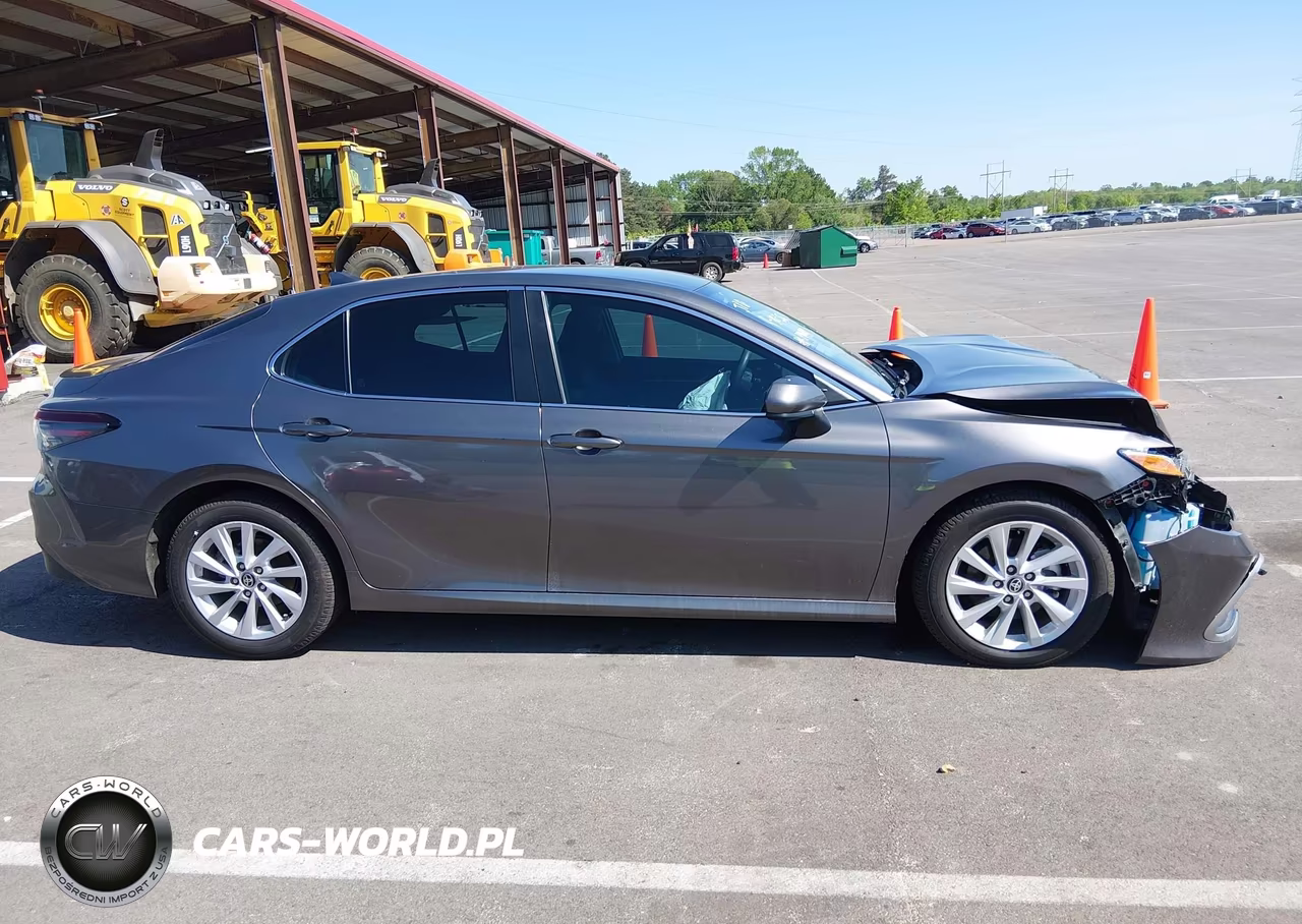 2021 Toyota Camry Le VIN:4T1C11AK2MU460254 - 13