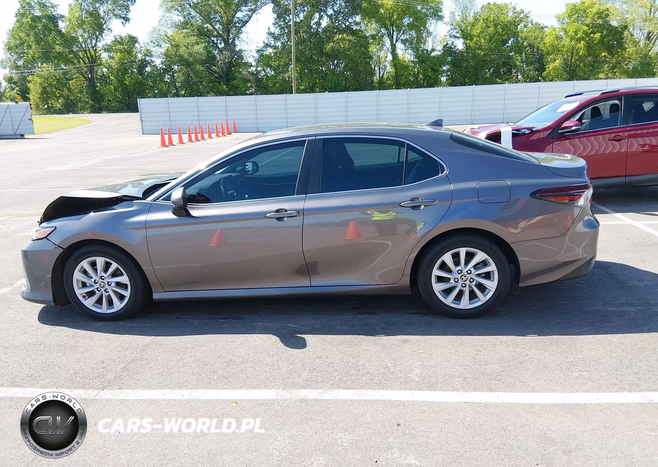 2021 Toyota Camry Le VIN:4T1C11AK2MU460254 - 14