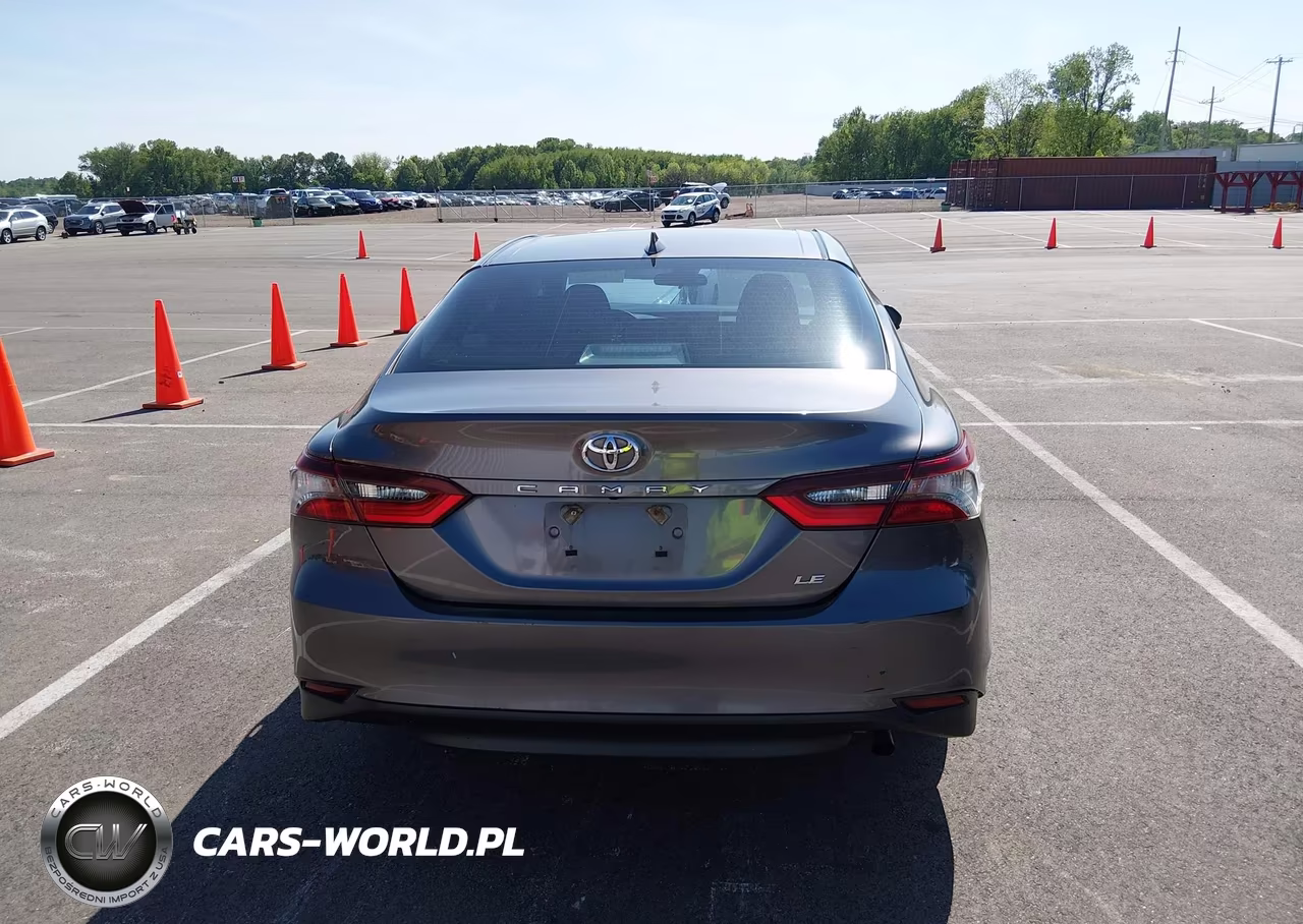 2021 Toyota Camry Le VIN:4T1C11AK2MU460254 - 16