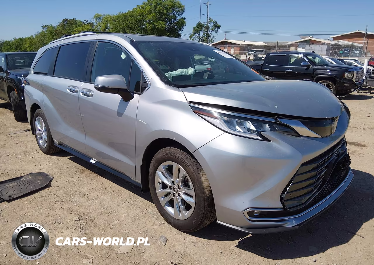 2025 Toyota Sienna Limited