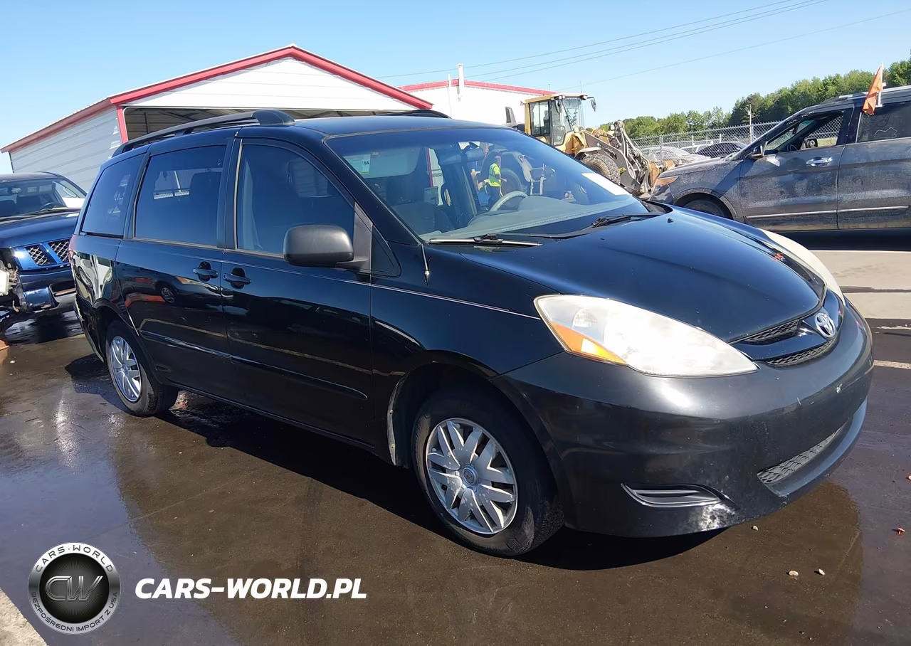 2010 Toyota Sienna Le