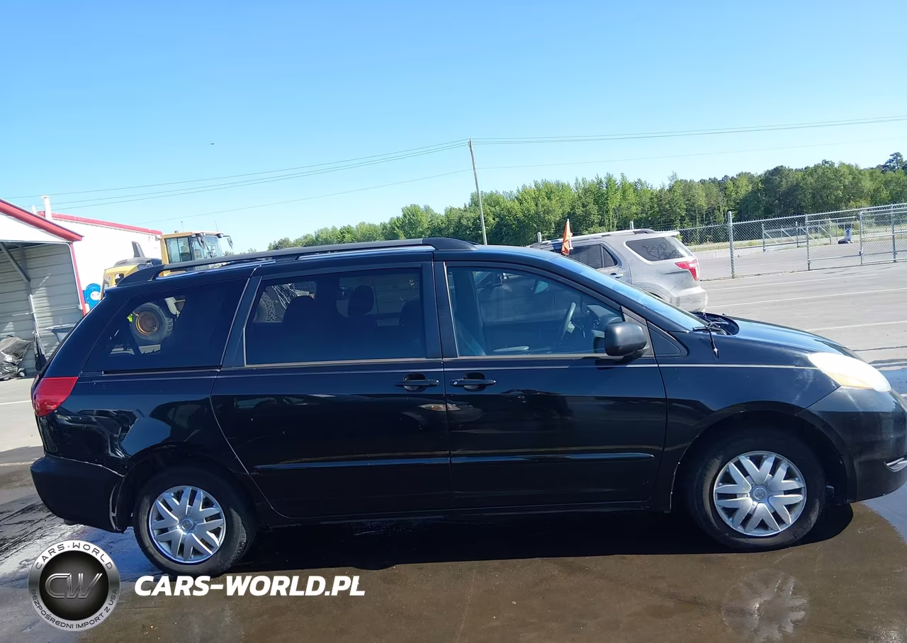 2010 Toyota Sienna Le VIN:5TDKK4CC1AS315825 - 13