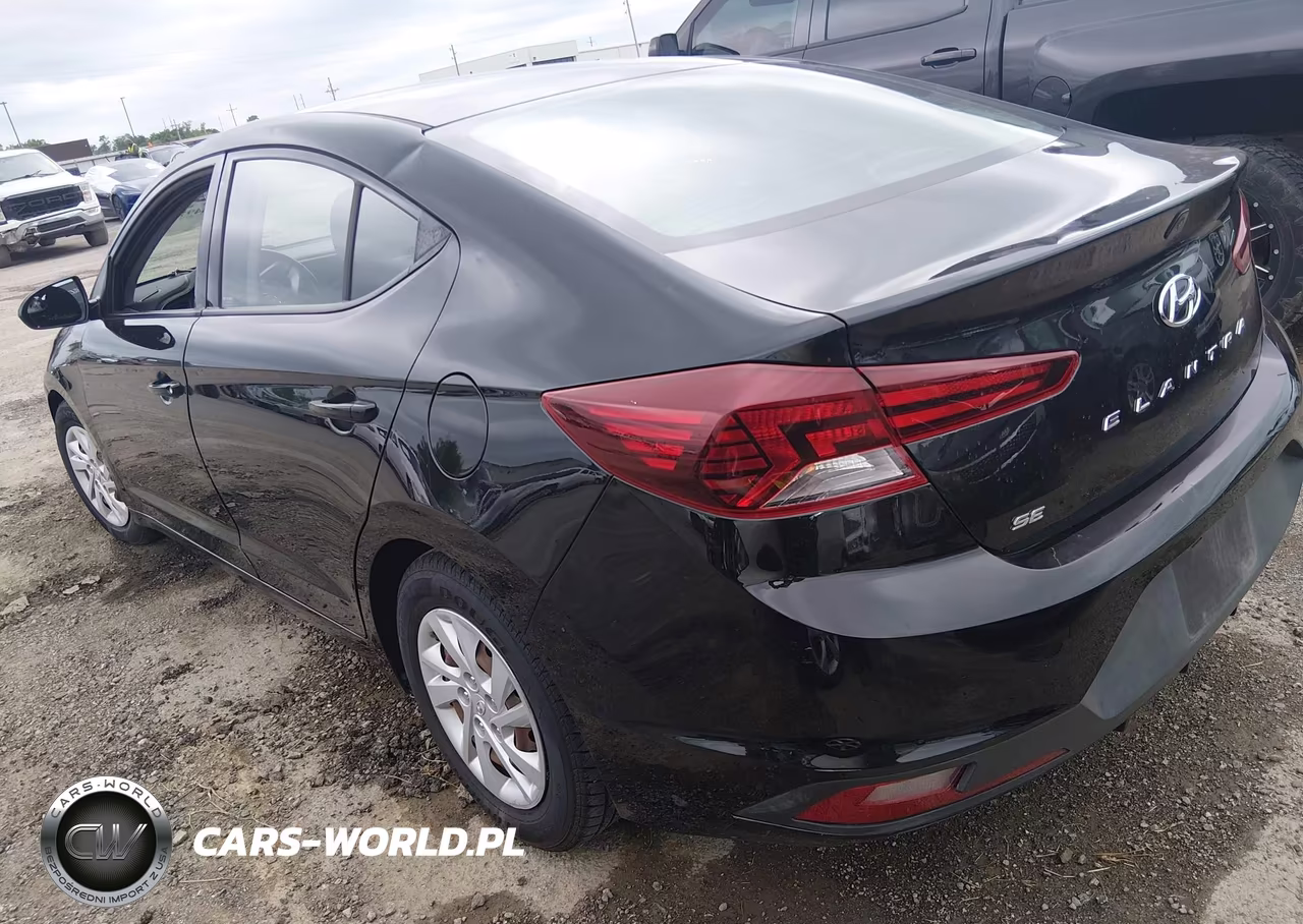 2019 Hyundai Elantra Se VIN:5NPD74LF2KH465843 - 3