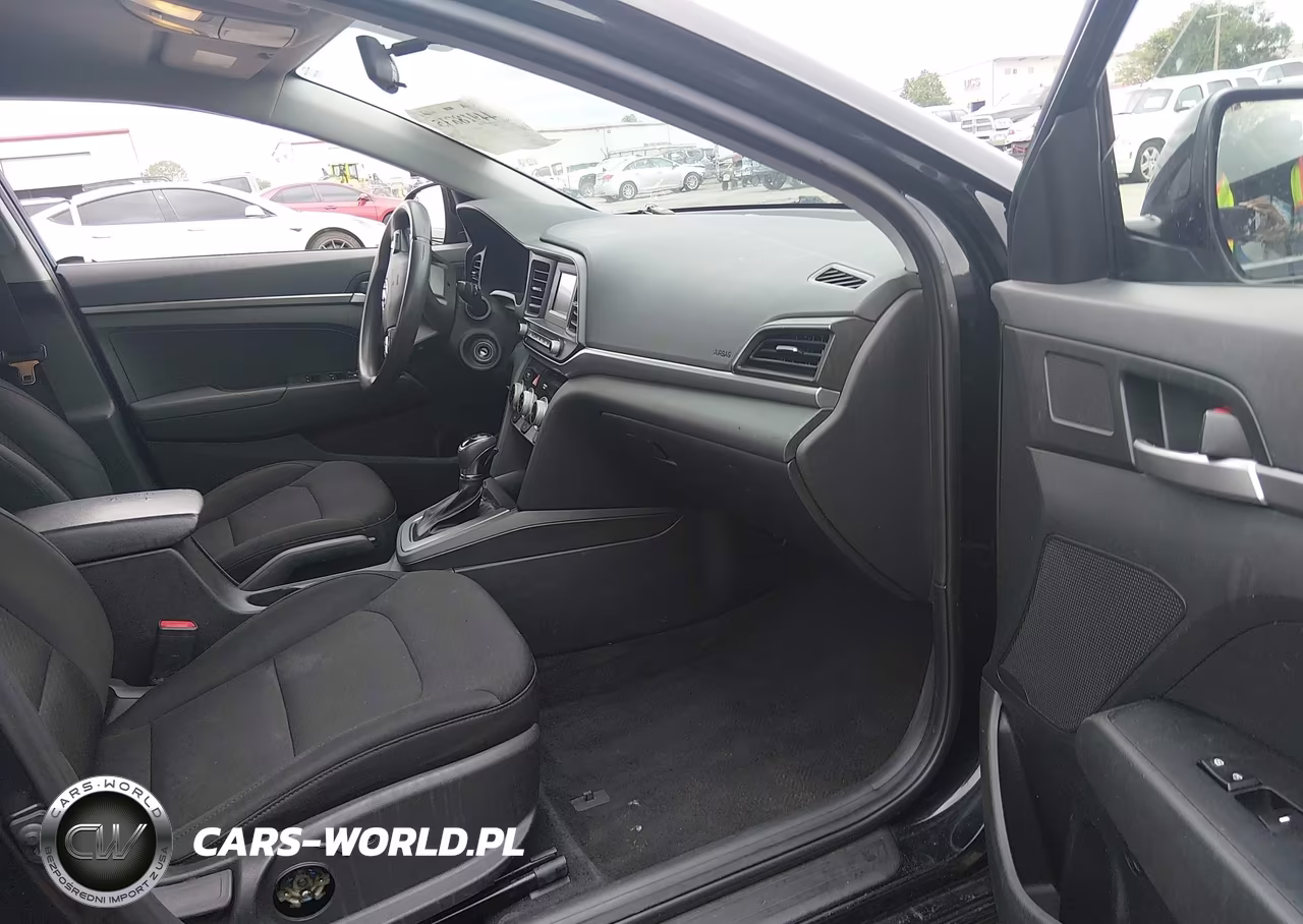 2019 Hyundai Elantra Se VIN:5NPD74LF2KH465843 - 5