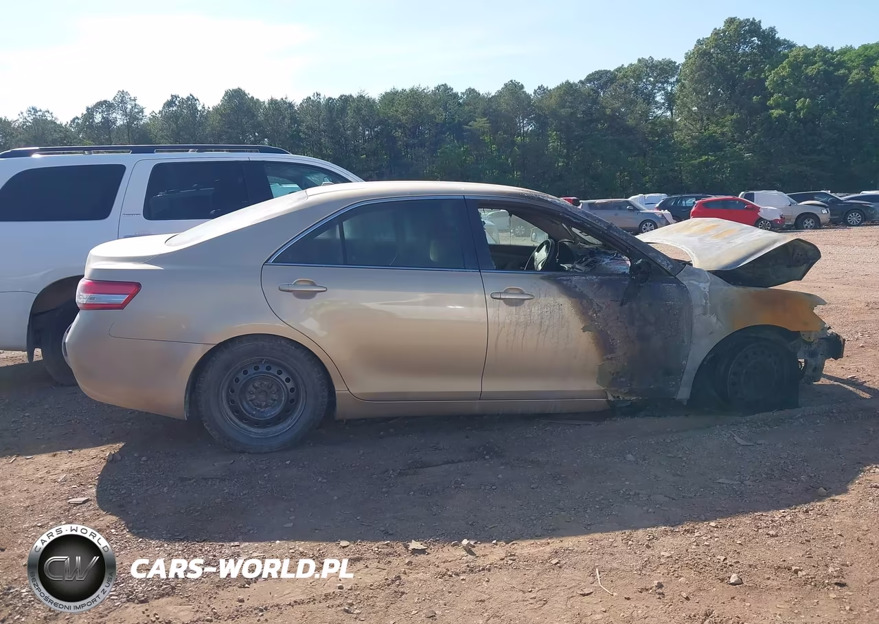 2010 Toyota Camry Le VIN:4T1BF3EK8AU025849 - 14