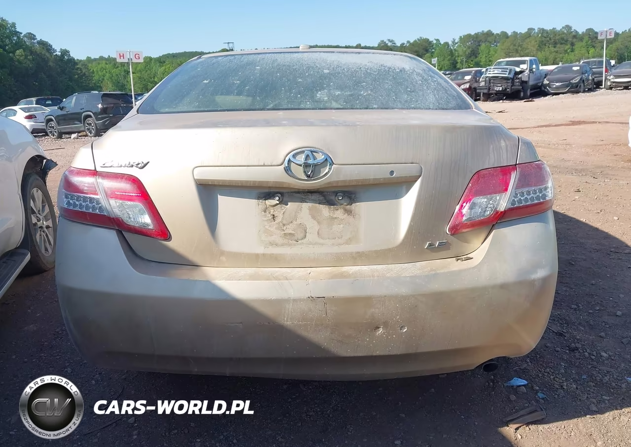 2010 Toyota Camry Le VIN:4T1BF3EK8AU025849 - 17