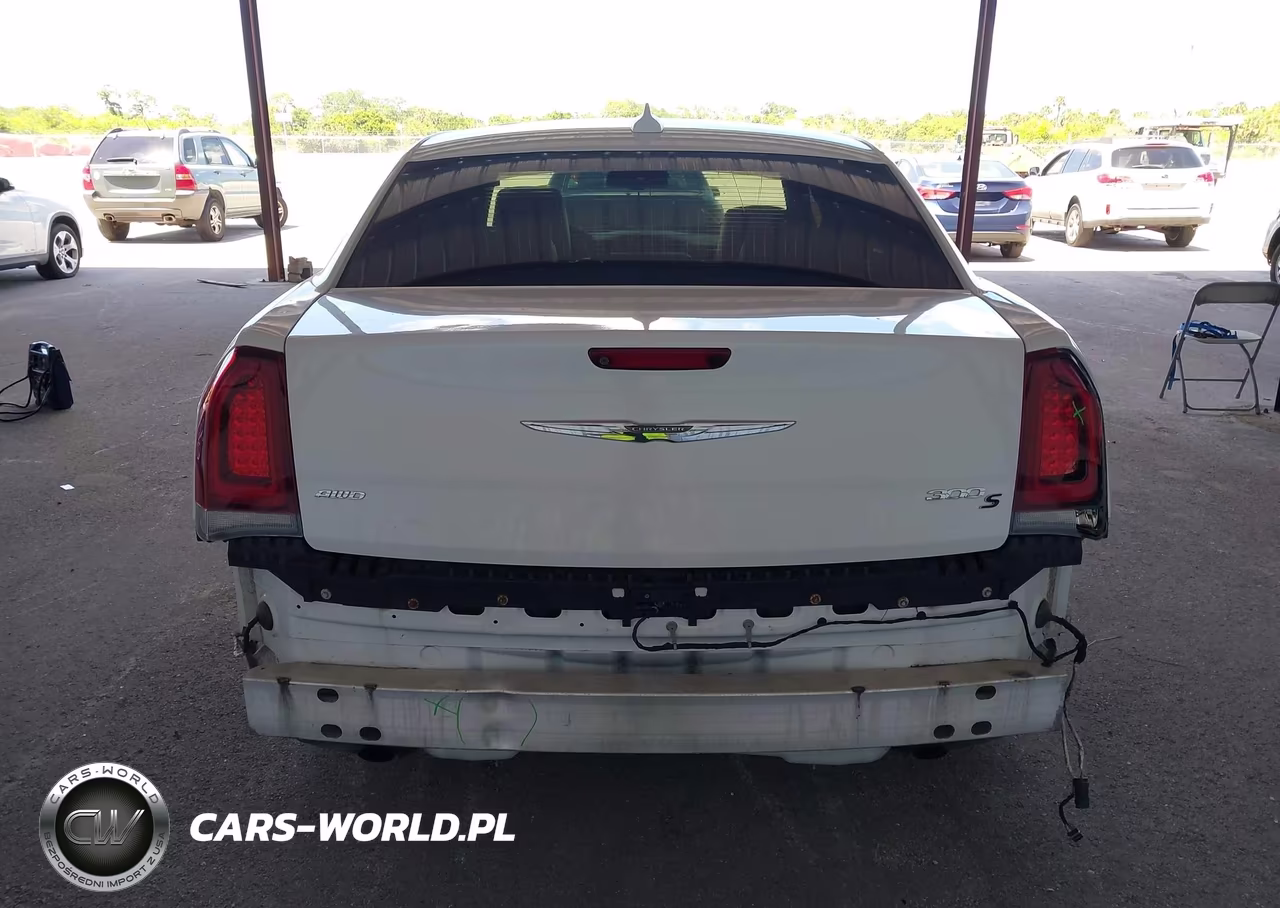 2016 Chrysler 300 300S VIN:2C3CCAGG4GH136364 - 17