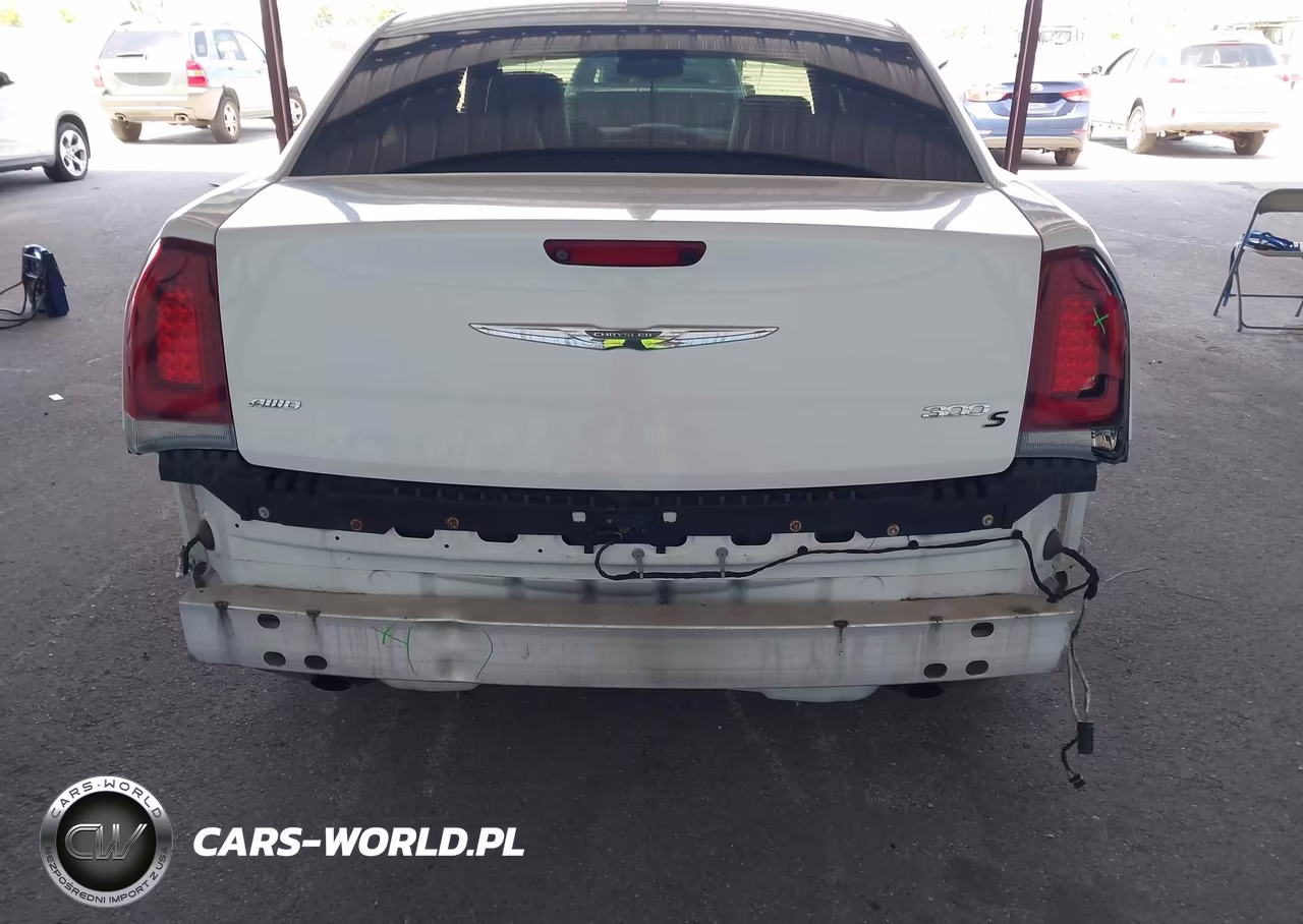 2016 Chrysler 300 300S VIN:2C3CCAGG4GH136364 - 18