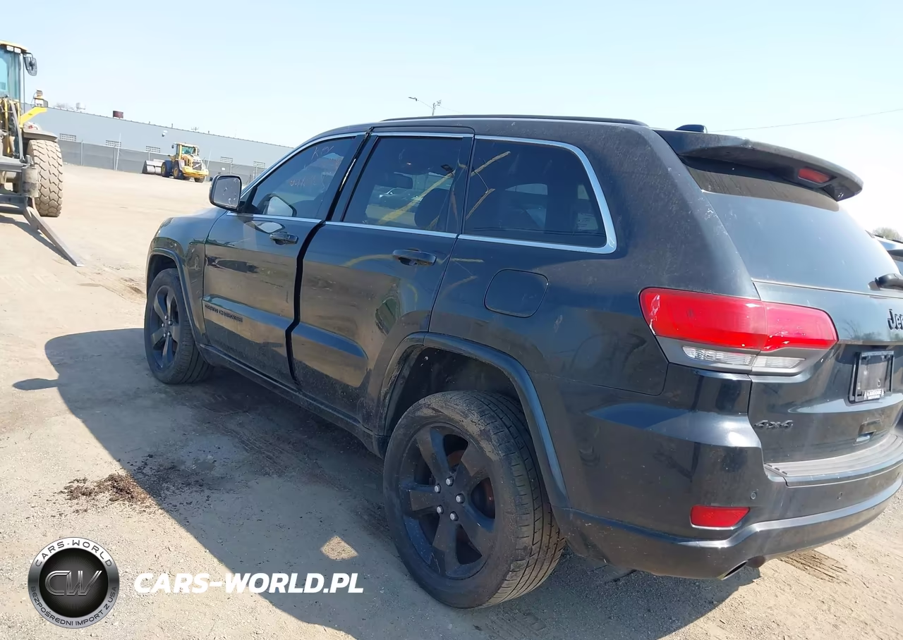 2015 Jeep Grand Cherokee Altitude VIN:1C4RJFAG8FC742494 - 3