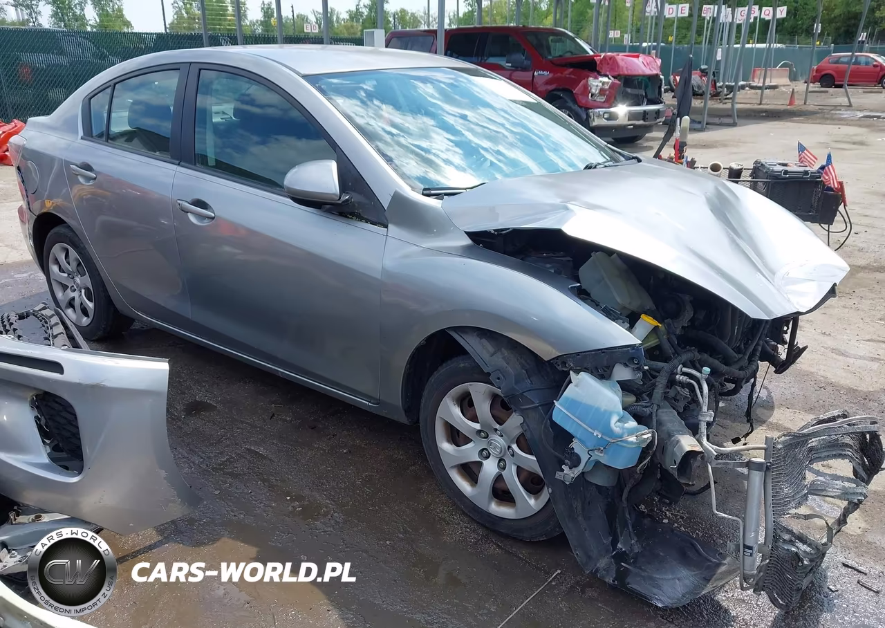 2013 Mazda Mazda3 I Sv – zdjęcie 1 z 20