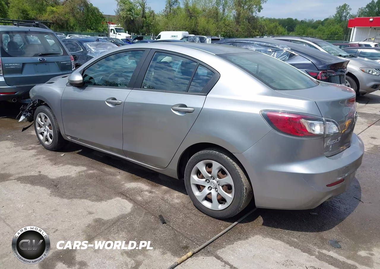 2013 Mazda Mazda3 I Sv VIN:JM1BL1TG8D1724386 - 3