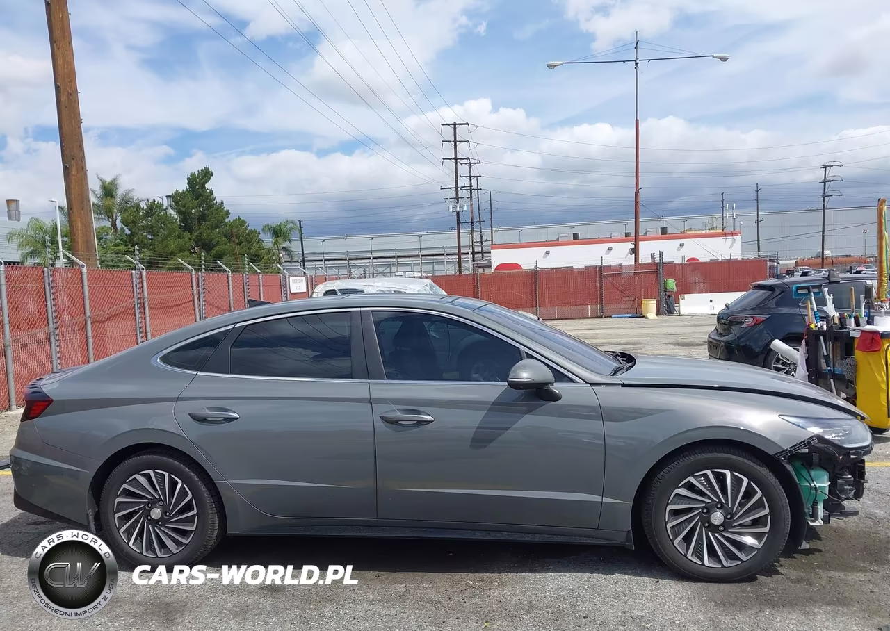 2023 Hyundai Sonata Hybrid Limited VIN:KMHL54JJ4PA055824 - 14