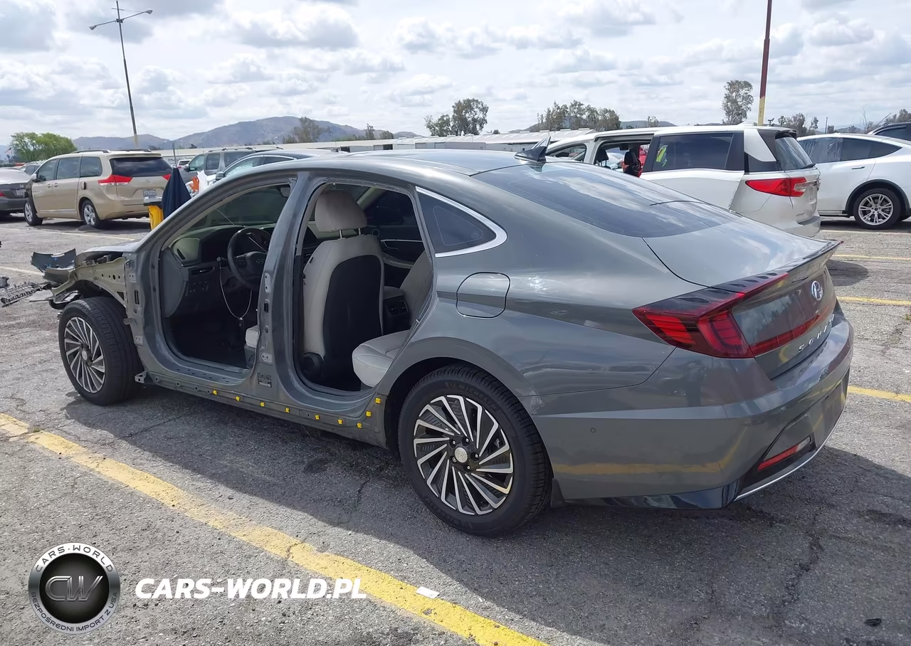 2023 Hyundai Sonata Hybrid Limited VIN:KMHL54JJ4PA055824 - 3