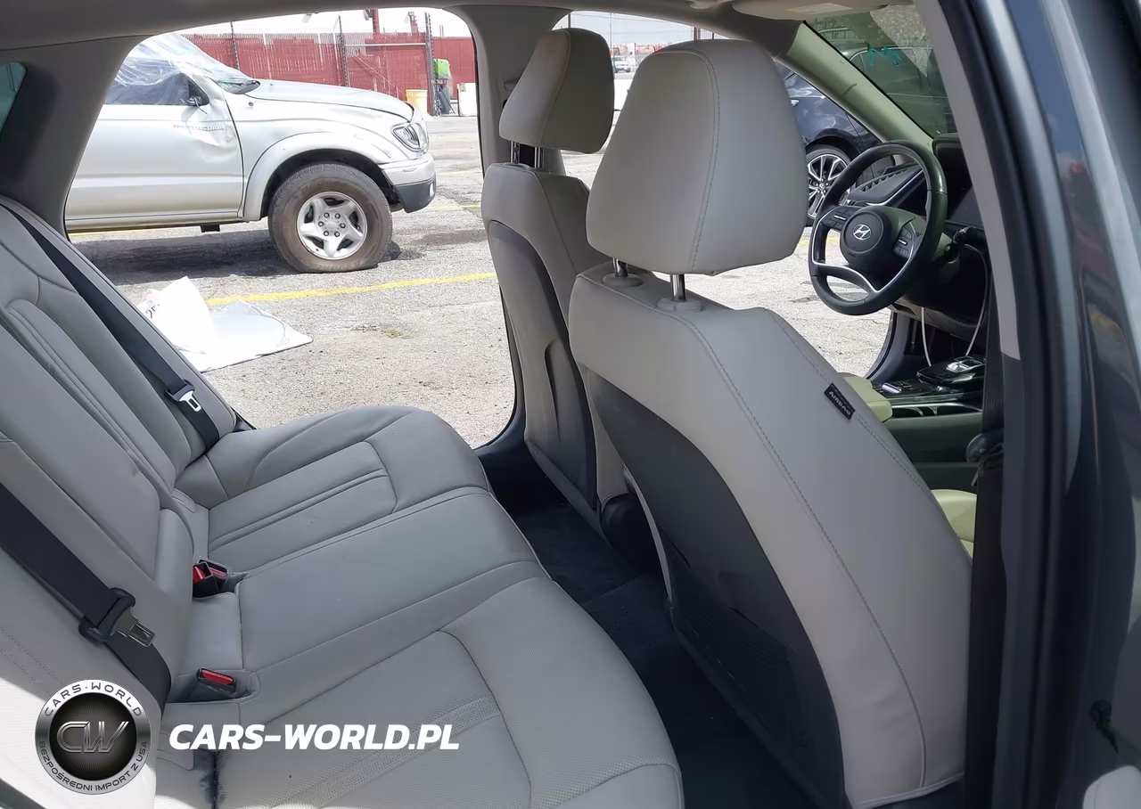 2023 Hyundai Sonata Hybrid Limited VIN:KMHL54JJ4PA055824 - 8