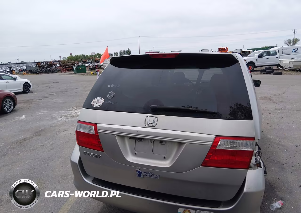 2007 Honda Odyssey Lx VIN:5FNRL38207B112069 - 17