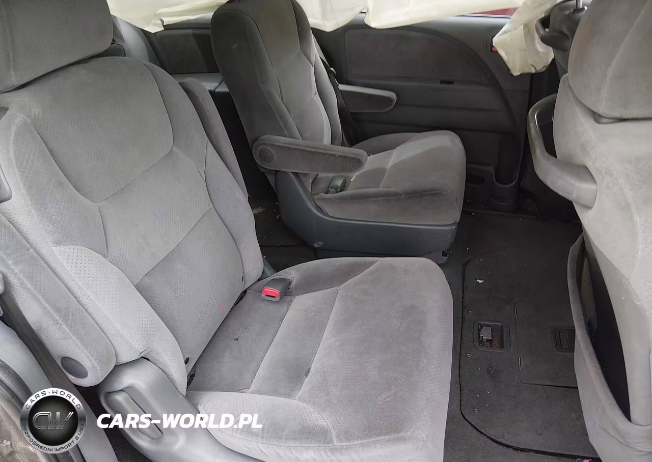2007 Honda Odyssey Lx VIN:5FNRL38207B112069 - 8