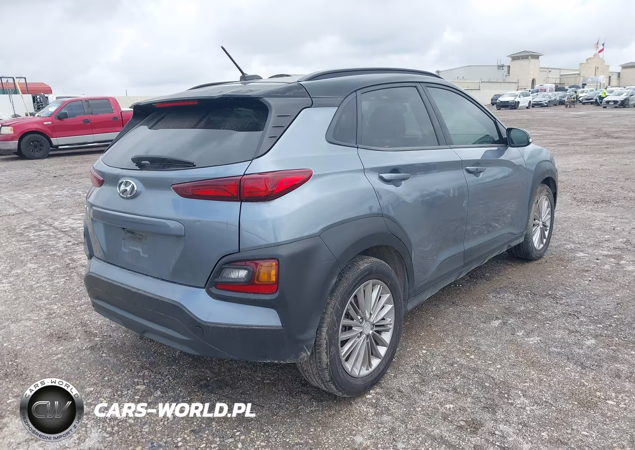 2018 Hyundai Kona Sel VIN:KM8K22AA9JU135683 - 4