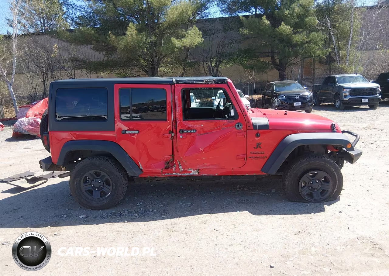 2016 Jeep Wrangler Unlimited Sport VIN:1C4BJWDG8GL190235 - 14