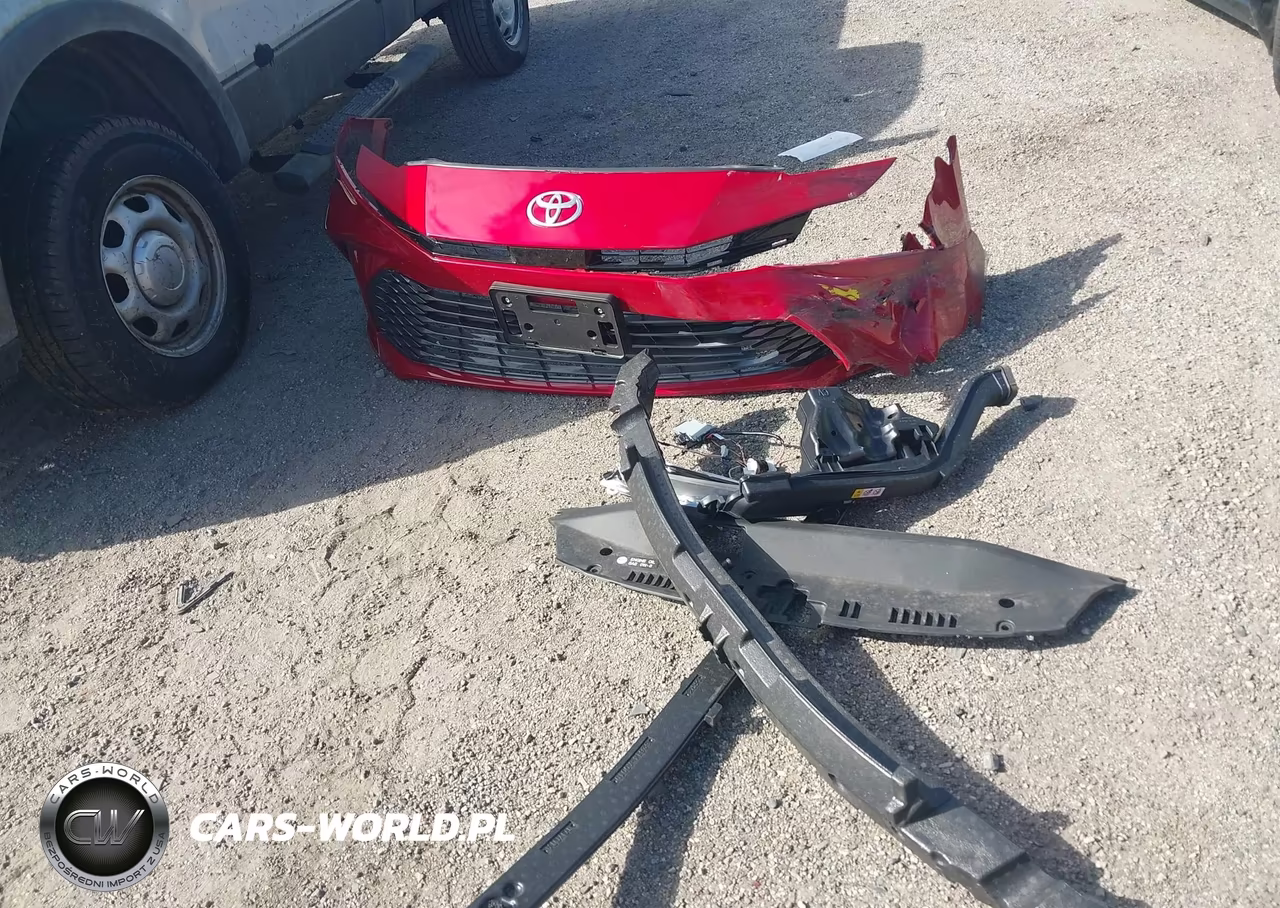 2026 Toyota Camry Xle VIN:4T1DAACK3TU238256 - 12