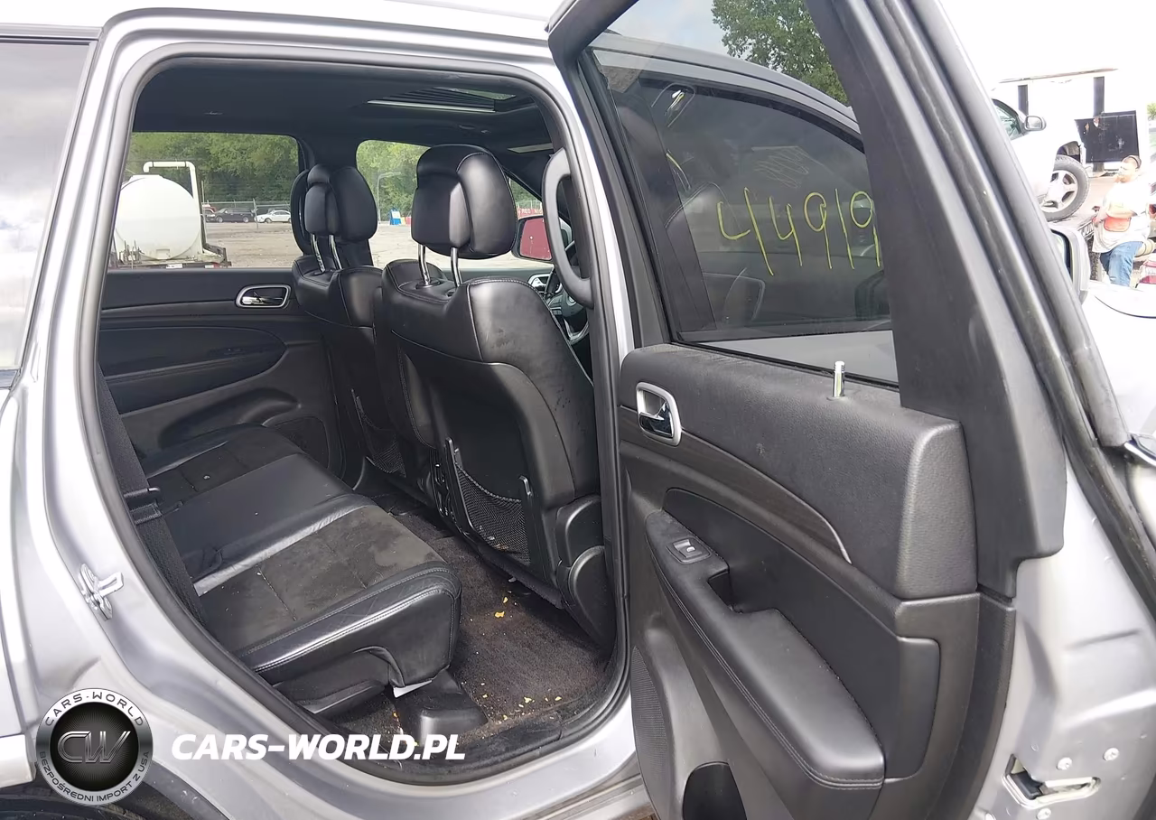 2018 Jeep Grand Cherokee Altitude 4X4 VIN:1C4RJFAG7JC503091 - 8