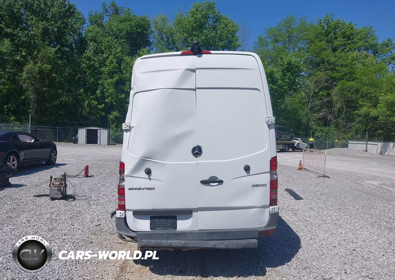 2018 Mercedes-Benz Sprinter 2500 High Roof V6 VIN:WD3PE8CD3JP645614 - 15