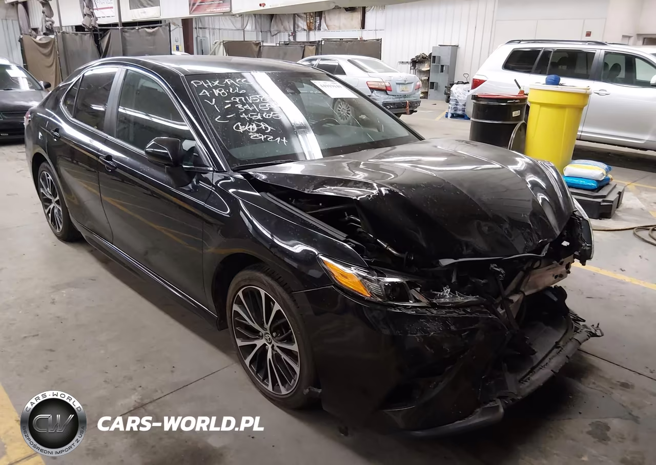 2020 Toyota Camry Se