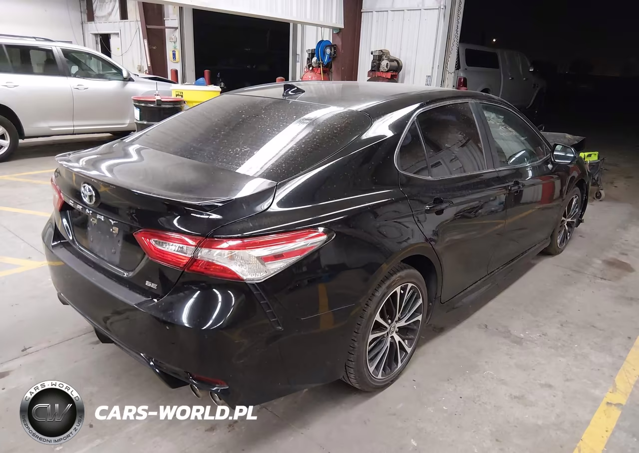 2020 Toyota Camry Se VIN:4T1G11AK2LU971589 - 4