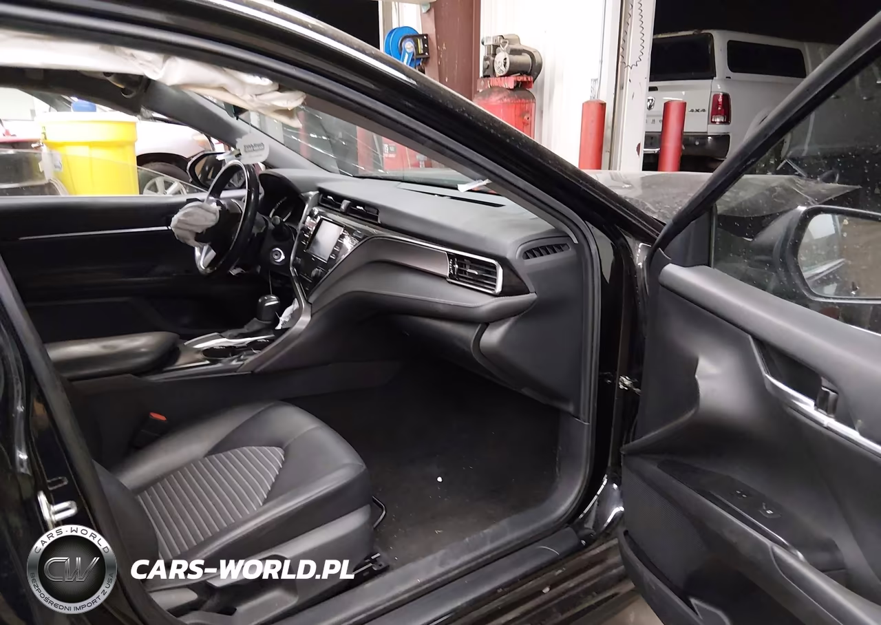 2020 Toyota Camry Se VIN:4T1G11AK2LU971589 - 5