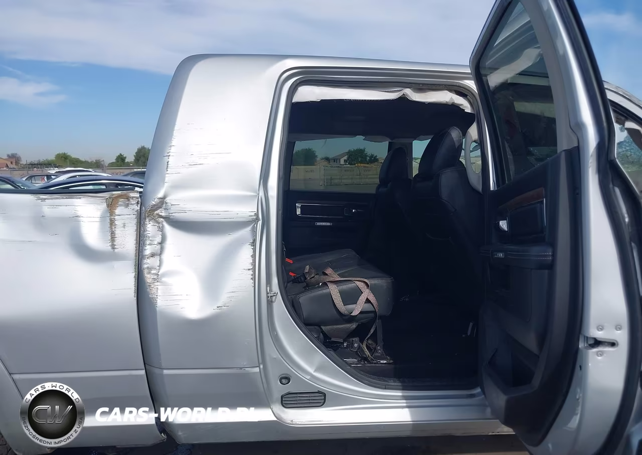 2016 Ram 2500 Laramie VIN:3C6UR5NL7GG167864 - 8
