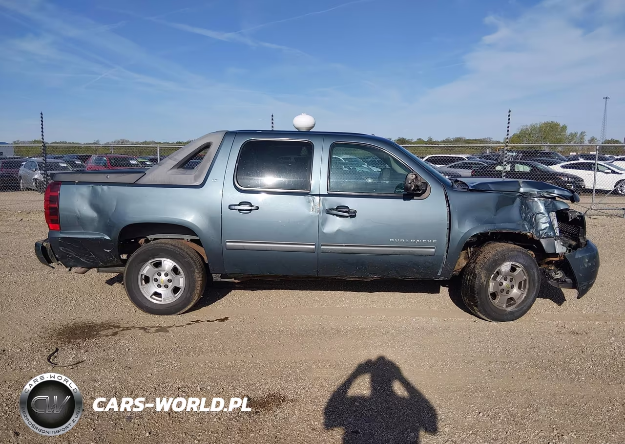 2011 Chevrolet Avalanche 1500 Lt1 VIN:3GNTKFE35BG382237 - 13